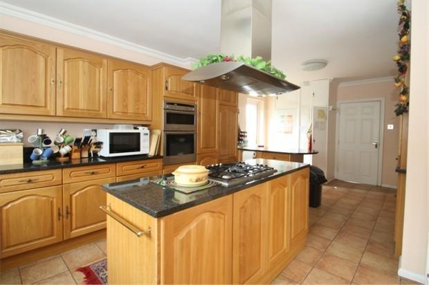 Oyo Guest House Ellipse Whetstone Екстер'єр фото