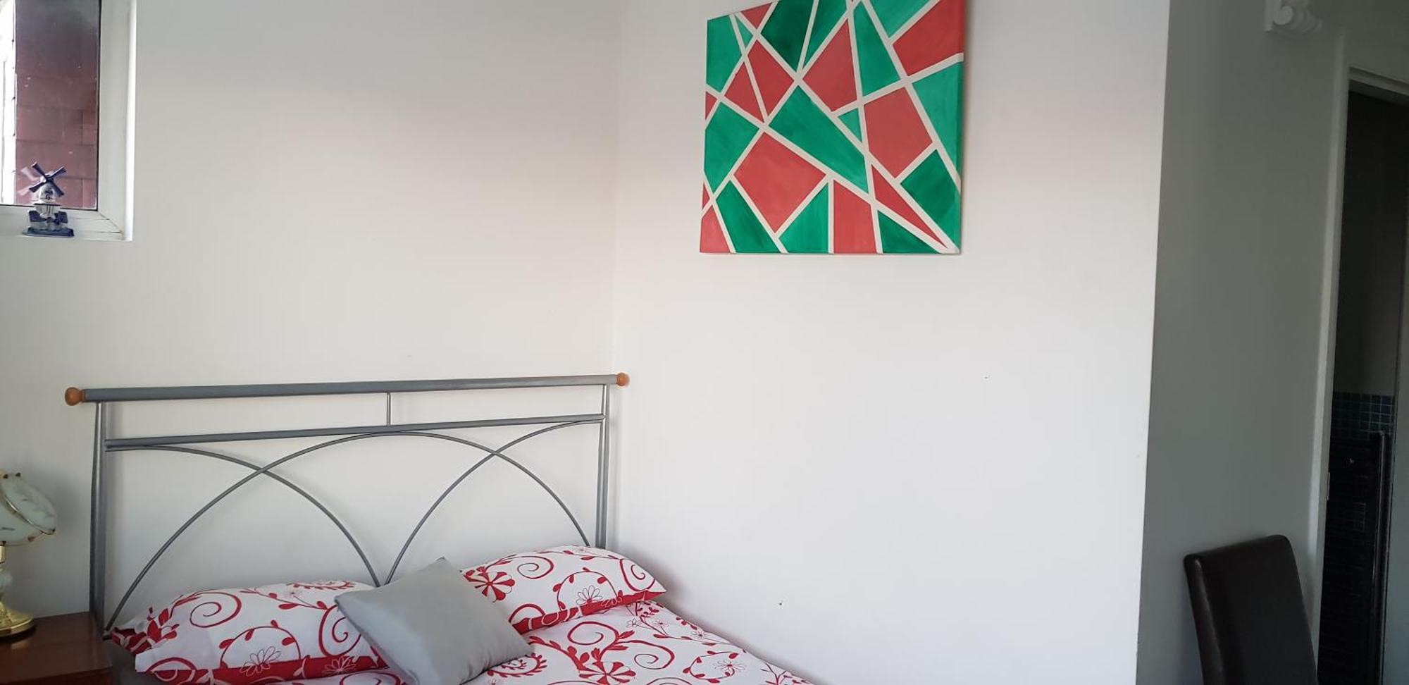 Oyo Guest House Ellipse Whetstone Екстер'єр фото